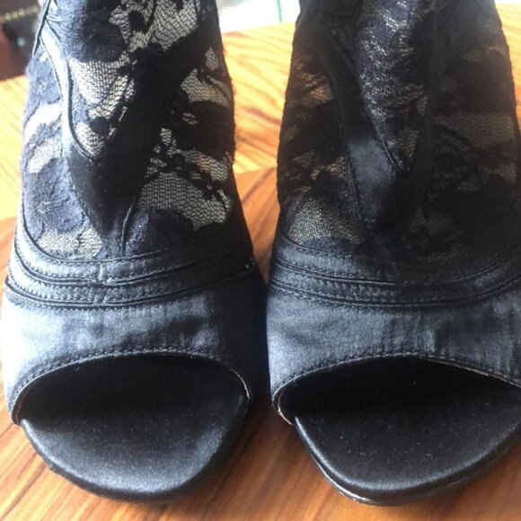 👛 (ANY 2/$25) COLLECTION PORTIA Annabelle 3.75” Heels with Solid Fabric/Mesh - Picture 12 of 13